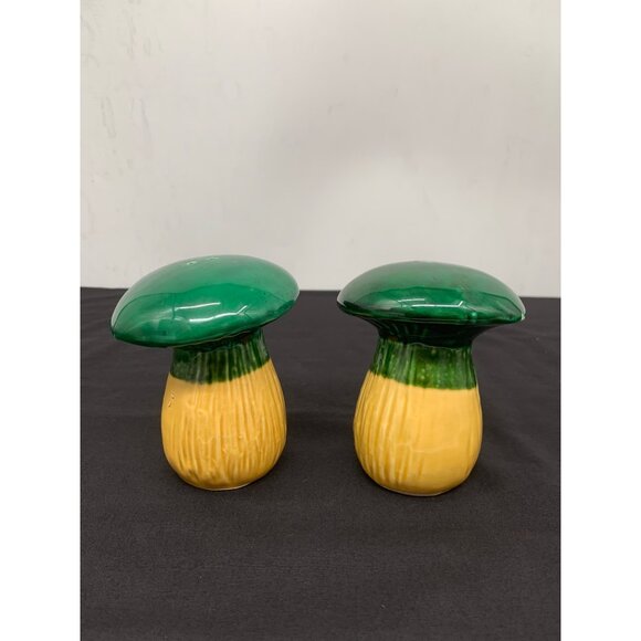 MCM Yellow and Green Mushroom Salt Pepper Shaker Set - Picture 1 of 6